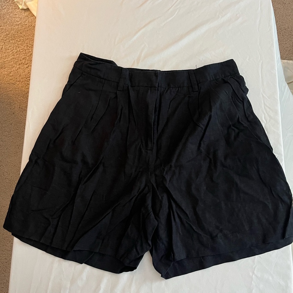 Joe Fresh Women's Classic Black Bermudas